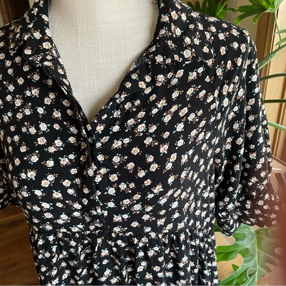 Natural Life Rebecca Floral Black and Cream Roses Midi Tiered Flowy Dress Size S